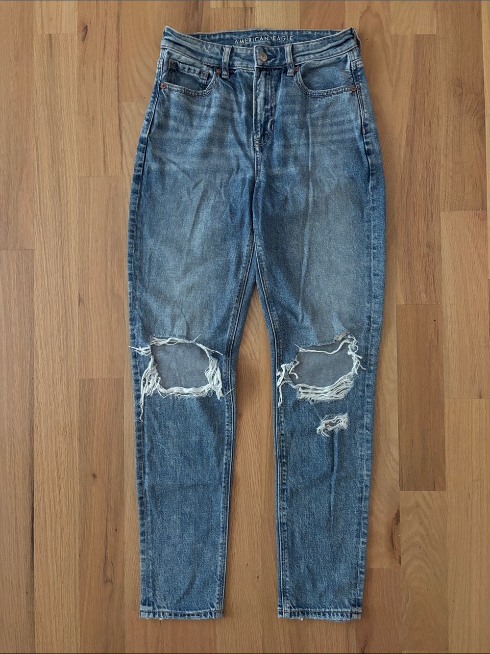 American Eagle Outfitters Women's Distressed Light Blue Straight Leg Jeans